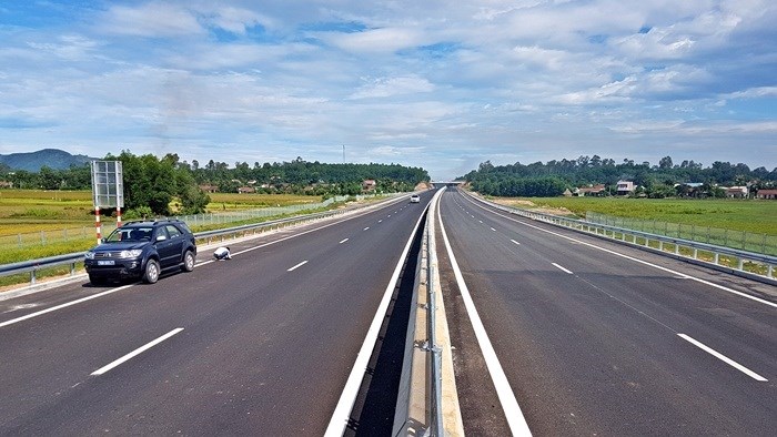 Hoàn thành sửa chữa mặt đường cao tốc Đà Nẵng – Quảng Ngãi - ảnh 4
