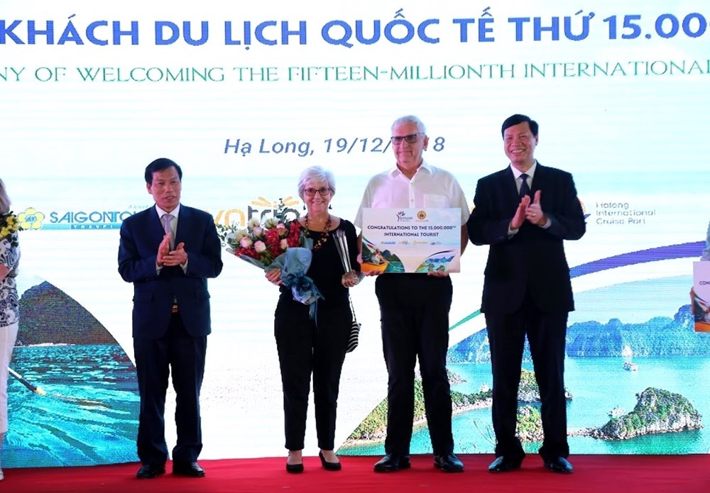 Vị khách thứ 15 triệu: “Việt Nam quá đẹp và thân thiện, khác xa với tưởng tượng của tôi” - ảnh 2