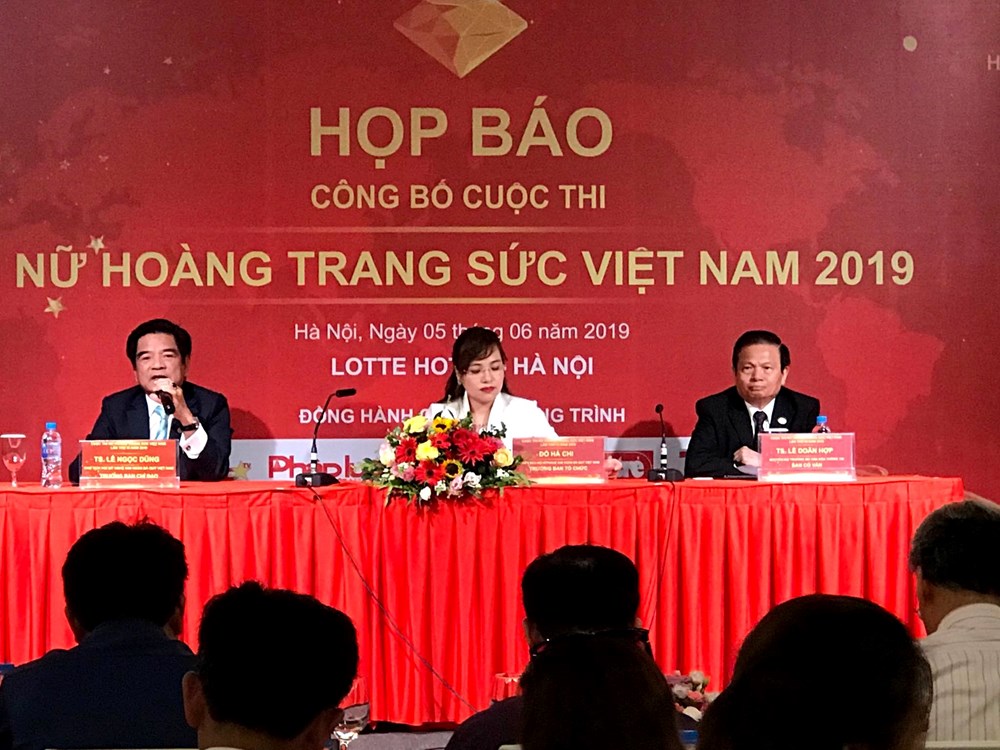 Giải thưởng Nữ hoàng trang sức Việt Nam có giá trị trên 3 tỷ đồng - ảnh 1