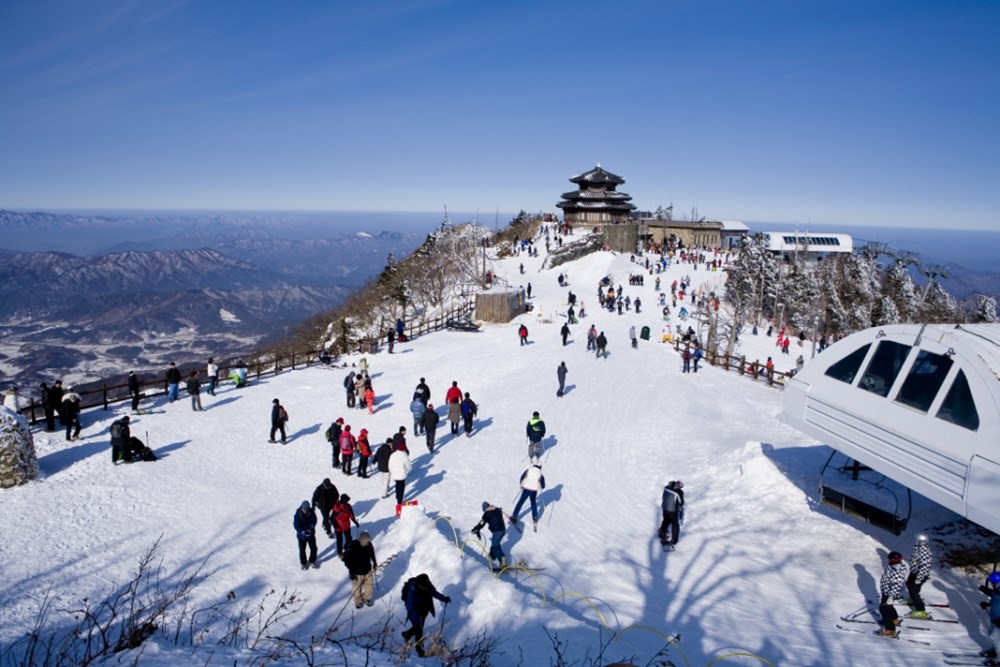 Trượt tuyết ở Hàn Quốc, hơn cả một trải nghiệm - ảnh 1