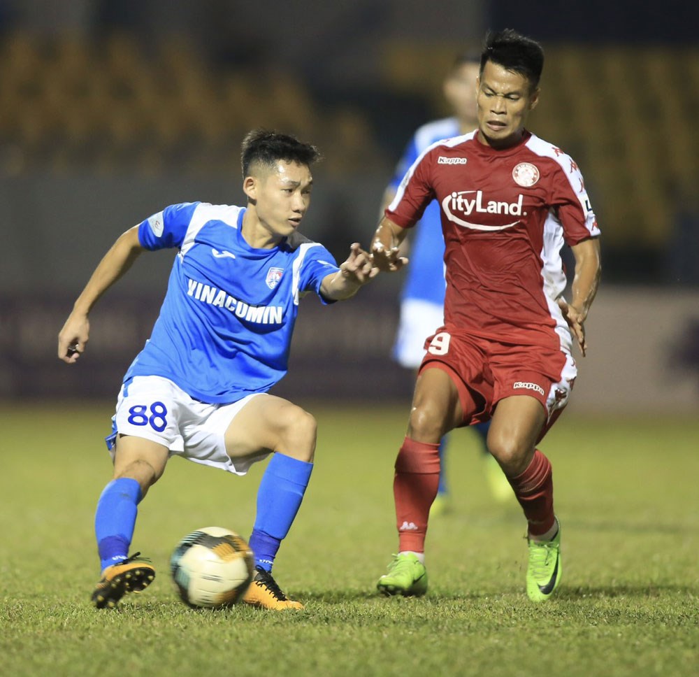Trận Quảng Ninh tiếp TP.HCM ở vòng 3 V.League 2021 bị hoãn vì dịch Covid-19 - ảnh 1