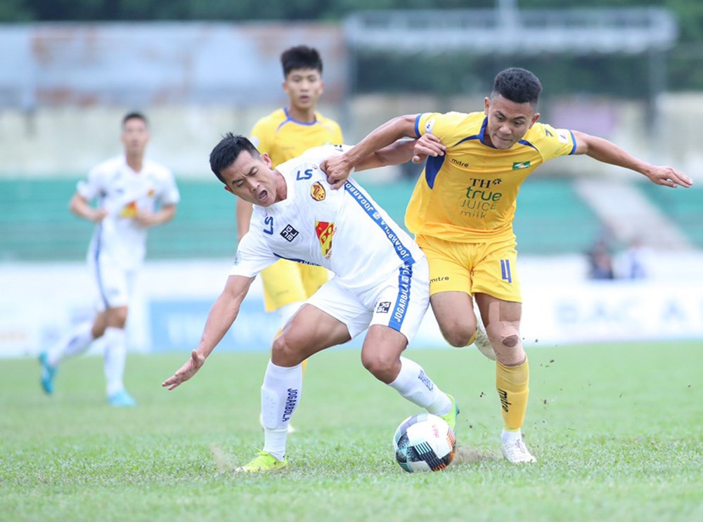 V. League 2020: Quảng Nam gặp khó trong hành trình trụ hạng - ảnh 1