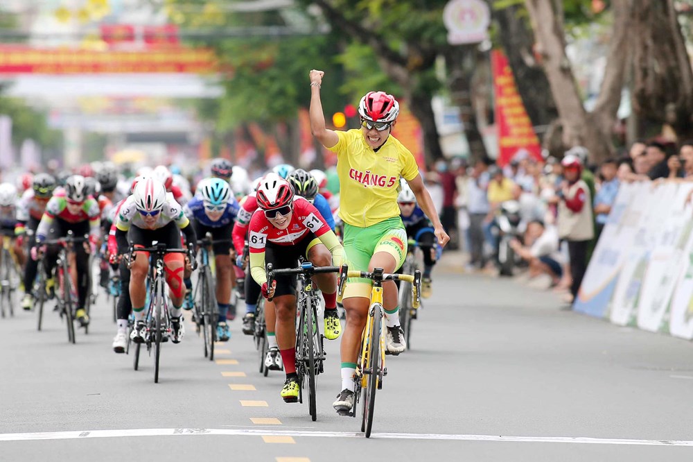 Tay đua số 1 Việt Nam giành “cú đúp” danh hiệu tại giải xe đạp toàn quốc - ảnh 1