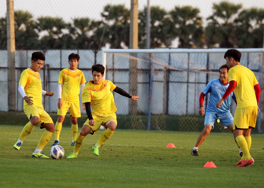 U23 Việt Nam tích cực chuẩn bị cho trận gặp U23 UAE - ảnh 4