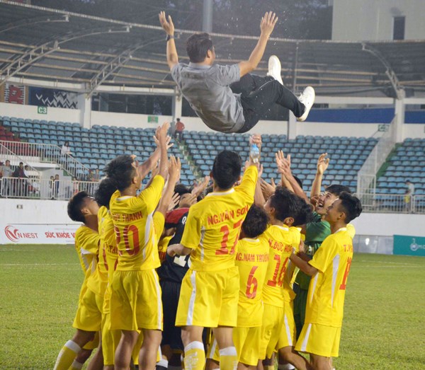 Hà Nội lần thứ 5 vô địch giải bóng đá U19 Quốc gia - ảnh 4