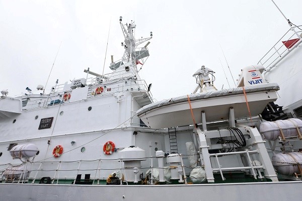 Tàu lực lượng bảo vệ bờ biển Ấn Độ VIJIT thăm hữu nghị Đà Nẵng - ảnh 2