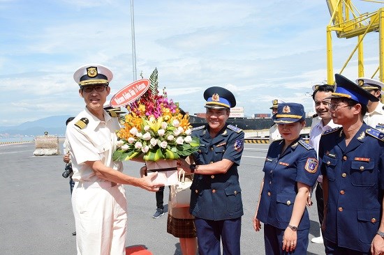 Tàu huấn luyện Nhật Bản thăm hữu nghị TP Đà Nẵng - ảnh 2