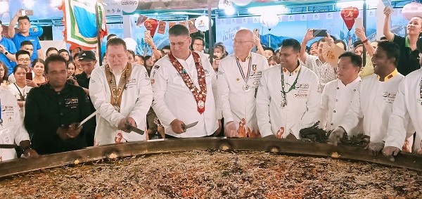 Bánh xèo khổng lồ xuất hiện tại Lễ hội ẩm thực quốc tế Đà Nẵng - ảnh 3