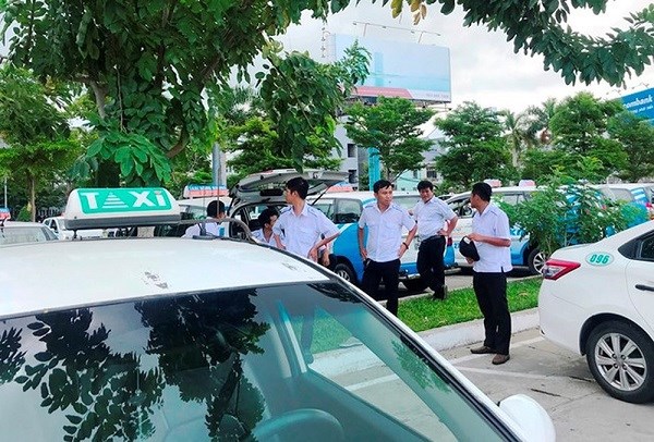Sở GTVT Đà Nẵng trả lời về việc hàng loạt taxi từ chối chở khách tại sân bay quốc tế Đà Nẵng - ảnh 1