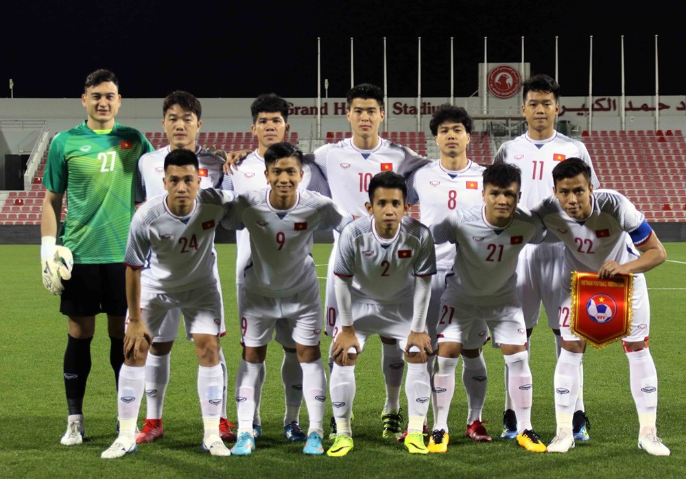 Thắng Philippines 4-2: Bóng đá Việt Nam khép lại năm cũ đầy ấn tượng - ảnh 1