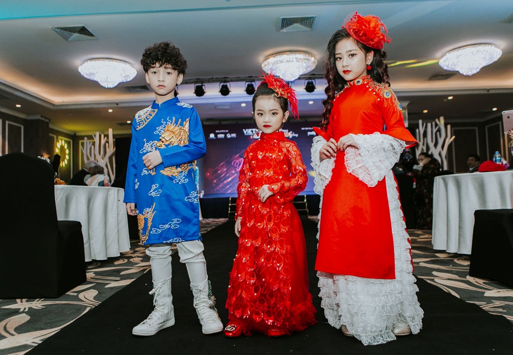 300 mẫu nhí góp mặt tại Tuần lễ thời trang trẻ em quốc tế Việt Nam - ảnh 2