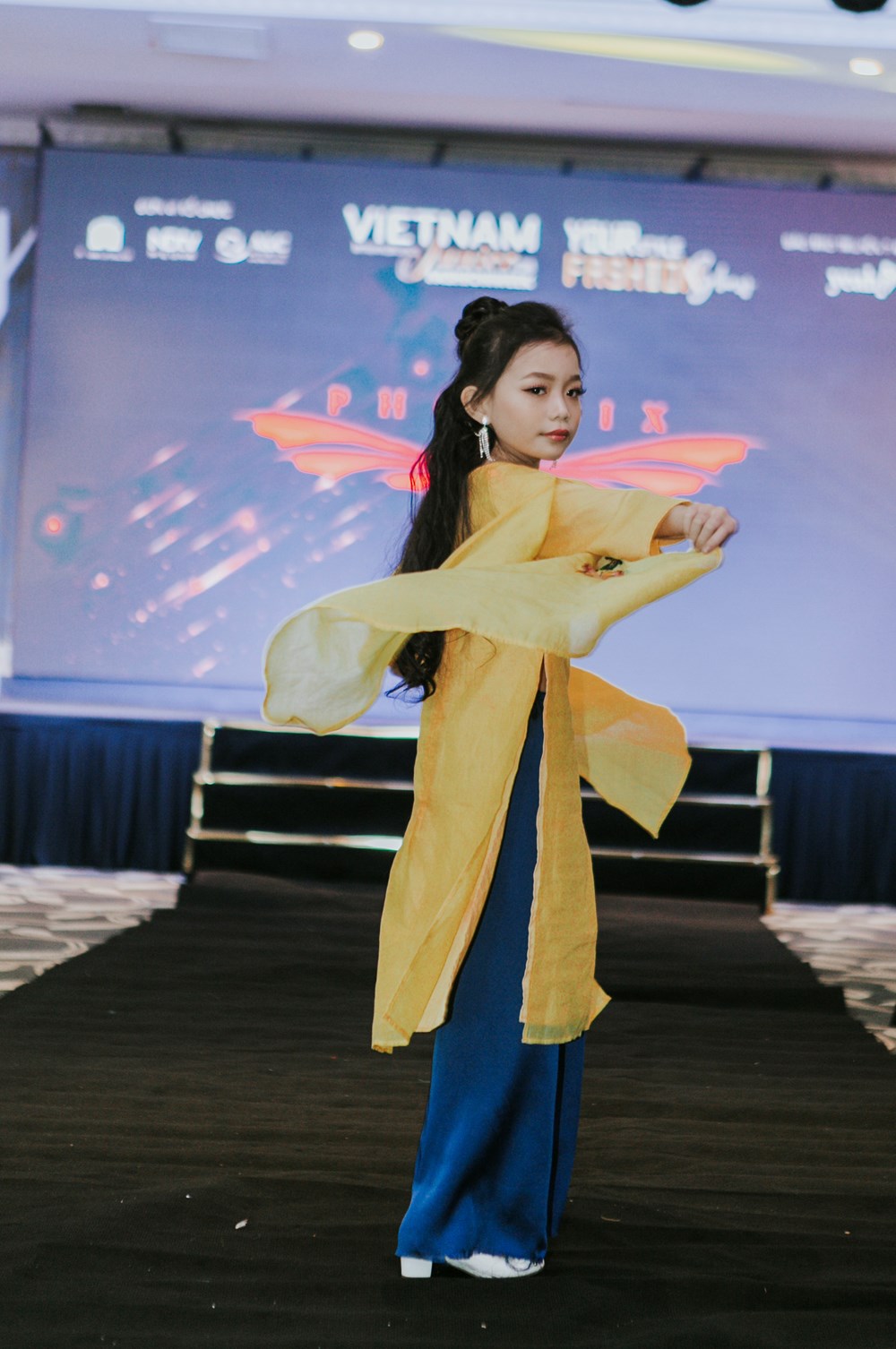 300 mẫu nhí góp mặt tại Tuần lễ thời trang trẻ em quốc tế Việt Nam - ảnh 3