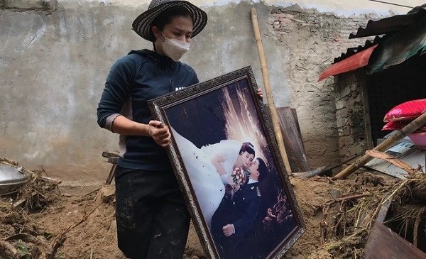 Người dân vùng biên giới Nghệ An ngấn nước mắt khắc phục thiệt hại lũ ống, lũ quét - ảnh 5