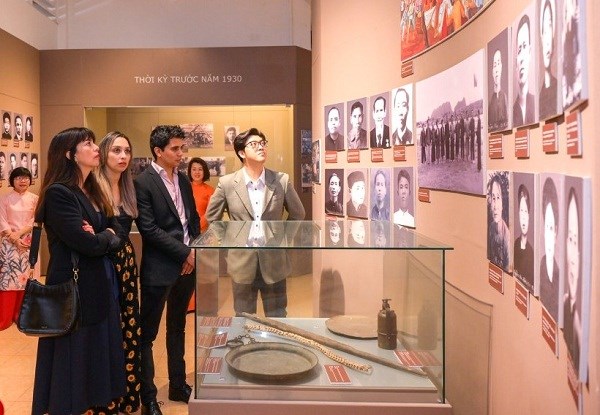 Cựu Tổng thống Chile thăm Bảo tàng Nghệ An - ảnh 3