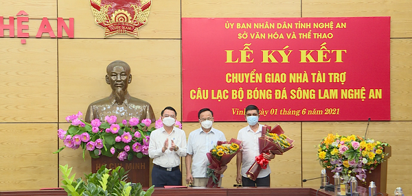 Câu lạc bộ Sông Lam Nghệ An chuyển giao nhà tài trợ mới - ảnh 2