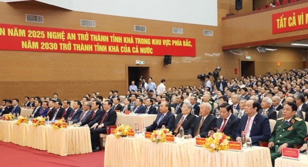 Thủ tướng: Nghệ An phải thực hiện cho được điều mong mỏi thiết tha của Bác Hồ trong thời gian ngắn nhất - ảnh 2