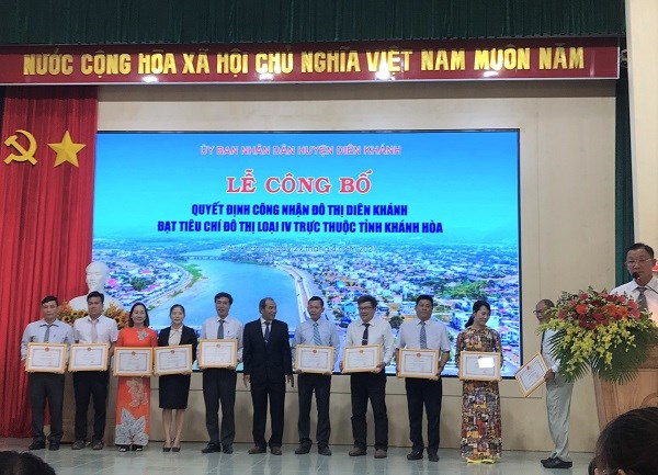 Ngành Điện góp phần đưa đô thị Diên Khánh đạt tiêu chí đô thị loại IV - ảnh 1
