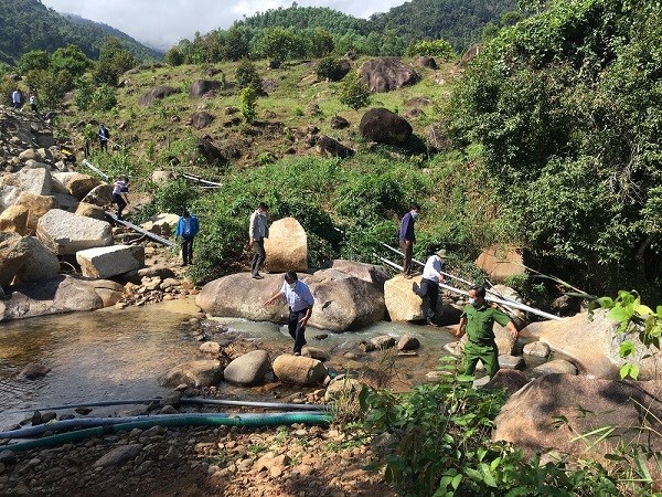 Khánh Hòa: Ngang nhiên lấn chiếm đất rừng phòng hộ, ngăn suối làm hồ chứa nước - ảnh 3
