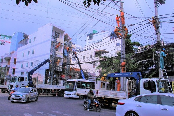 Ngành Điện góp phần đưa đô thị Diên Khánh đạt tiêu chí đô thị loại IV - ảnh 2