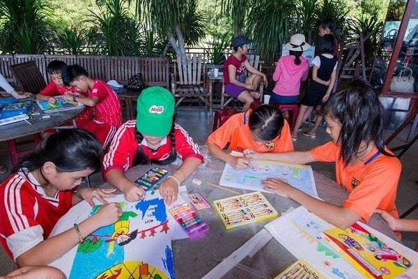 Khánh Hòa: Xác lập kỷ lục về số trẻ em khuyết tật vui chơi trên đảo đông nhất - ảnh 1