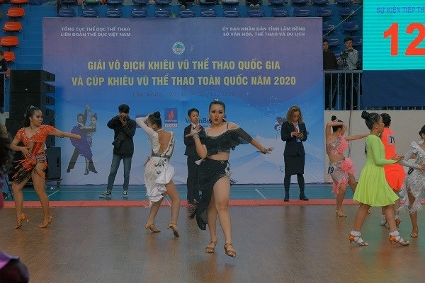 Lâm Đồng vô địch toàn đoàn giải Vô địch Khiêu vũ thể thao toàn quốc - ảnh 2