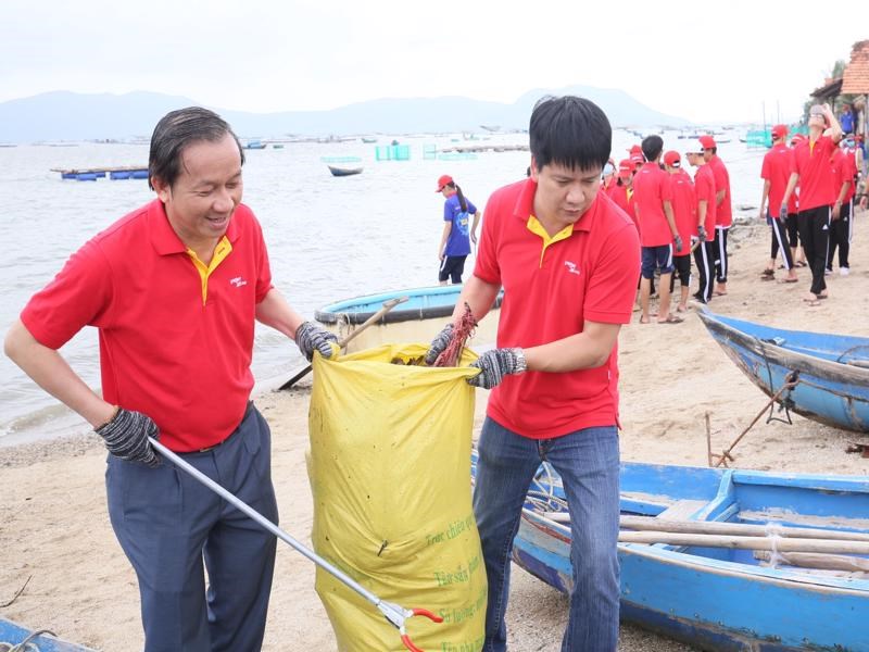 Vietjet với chiến dịch “Hãy làm sạch biển” 2018 - ảnh 2