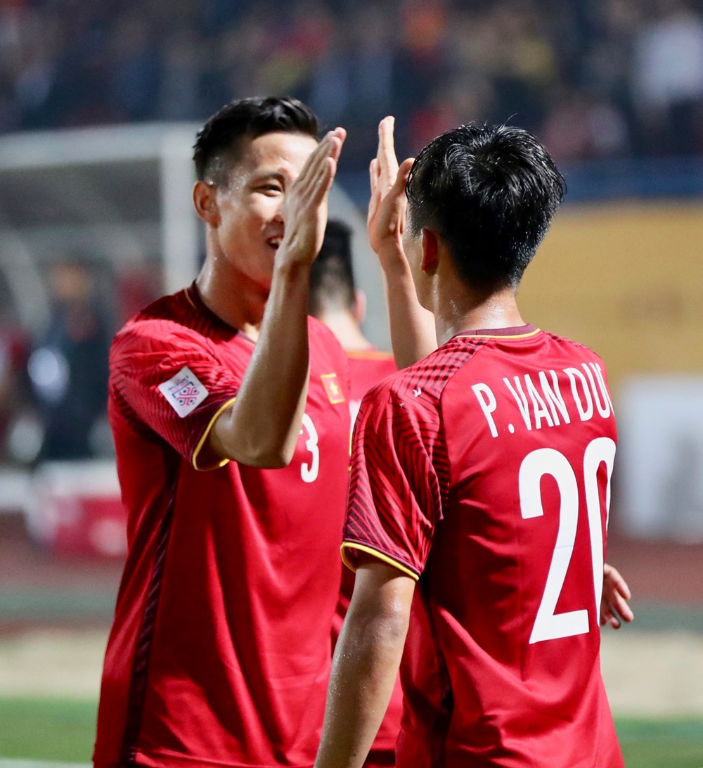 Việt Nam 3-0 Campuchia: Tiến Linh, Quang Hải, Văn Đức ghi bàn - ảnh 1