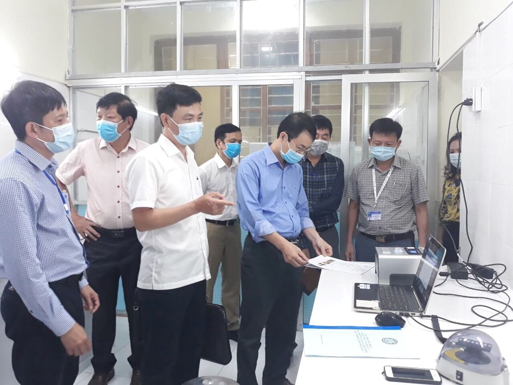 Quảng Bình: Đầu tư mua máy xét nghiệm SARS-CoV-2 - ảnh 1
