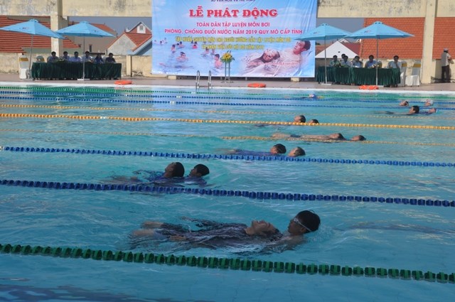 Quảng Bình: Phát động toàn dân luyện tập môn bơi, phòng chống đuối nước - ảnh 3