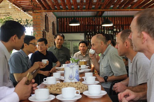 Phó Thủ tướng khảo sát các mô hình du lịch cộng đồng ở Phong Nha - Kẻ Bàng - ảnh 2