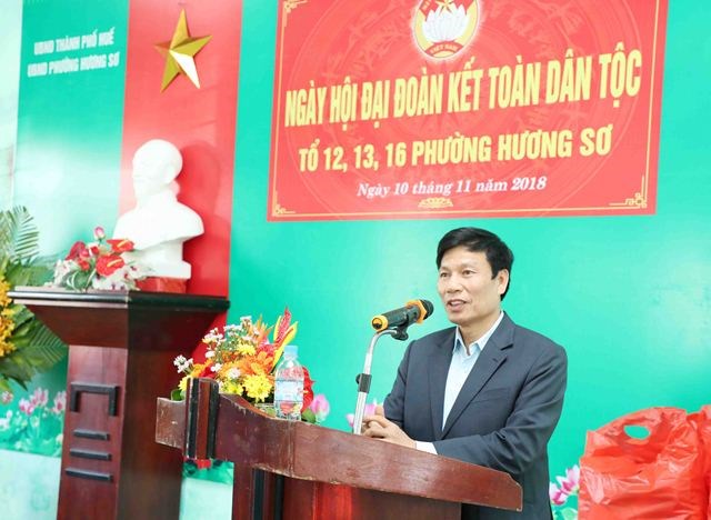 Bộ trưởng Nguyễn Ngọc Thiện dự Ngày hội Đại đoàn kết toàn dân tộc ở Huế - ảnh 4