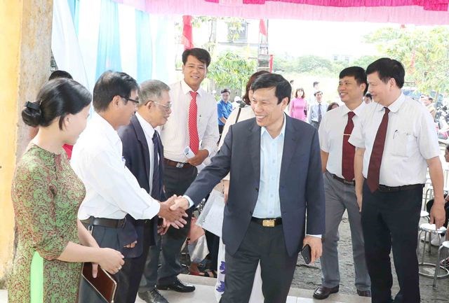 Bộ trưởng Nguyễn Ngọc Thiện dự Ngày hội Đại đoàn kết toàn dân tộc ở Huế - ảnh 1
