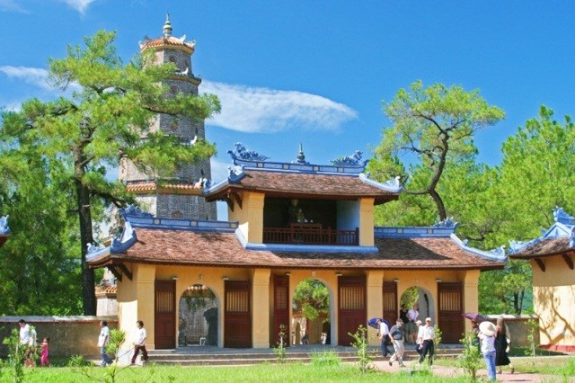 TT-Huế: Xử lý đối tượng “chặt chém” du khách khi tham quan chùa Thiên Mụ - ảnh 1