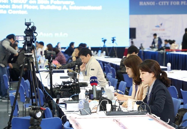 Hội nghị Thượng đỉnh Mỹ - Triều: Cận cảnh khu trung tâm báo chí cho truyền hình quốc tế - ảnh 1