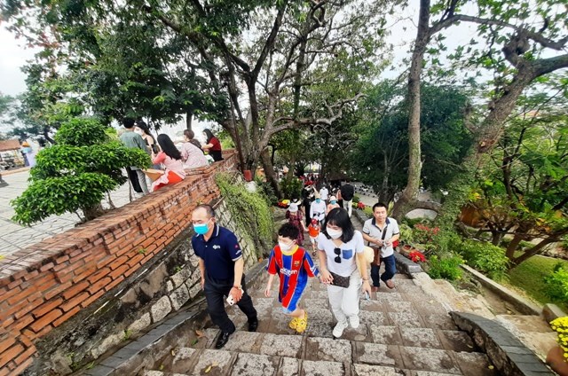 Khánh Hòa: Đón hơn 98.000 lượt khách du lịch dịp đầu năm - ảnh 1