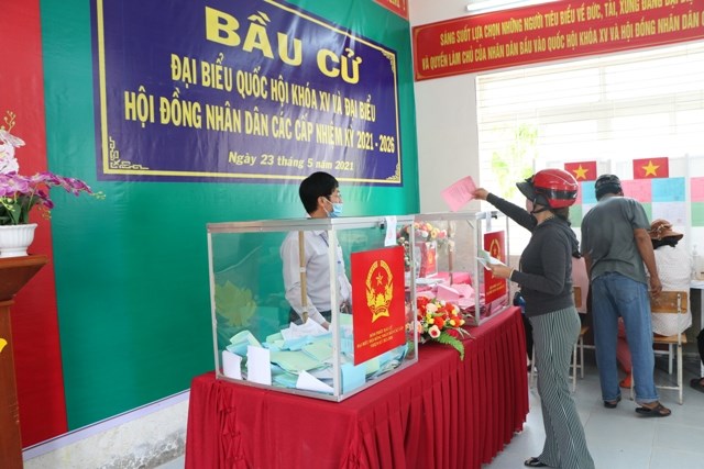 Ninh Thuận: Đã có một xã hoàn thành 100% cử tri đi bầu cử trong sáng 23.5 - ảnh 1