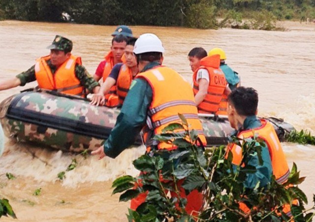 Lâm Đồng: Tìm thấy thi thể nữ du khách thứ 2 bị nước lũ cuốn - ảnh 1
