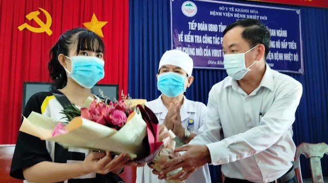 Khánh Hòa: Nữ lễ tân khách sạn nhiễm virus corona đã được xuất viện - ảnh 1