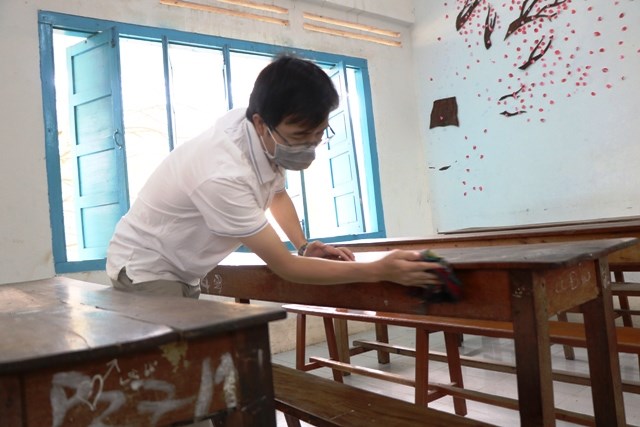 Ninh Thuận: Học sinh THPT trở lại trường học - ảnh 3