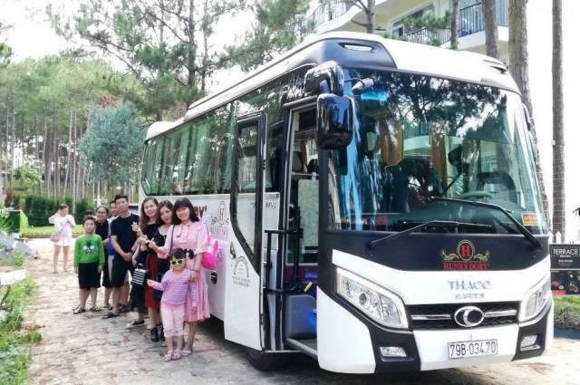 Khánh Hòa: Đề xuất xây dựng dự án xe buýt điện trung chuyển khách du lịch - ảnh 1