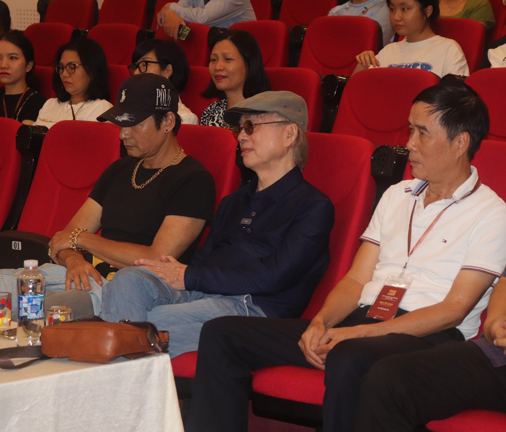 Đạo diễn, NSND Đặng Nhật Minh giao lưu khán giả trẻ Đà Nẵng - ảnh 1