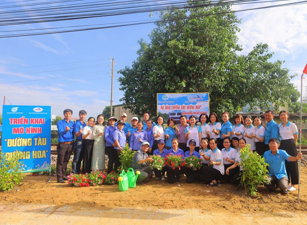 Đà Nẵng: Tiếp tục phát động phong trào “Đường tàu - đường hoa”  - ảnh 1