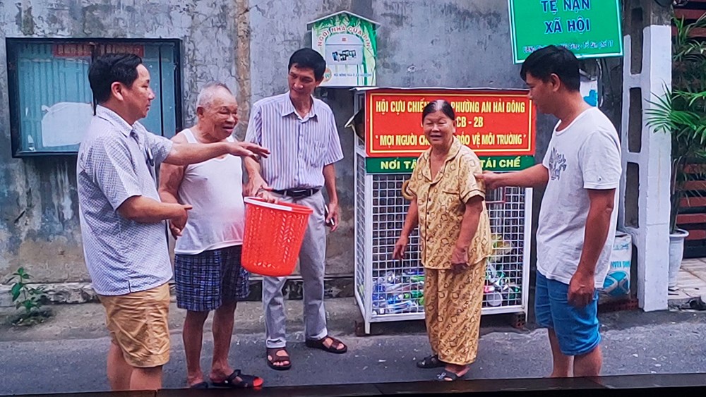 Tuyên dương 56 thôn, tổ dân phố trong phong trào xây dựng đời sống văn hóa - ảnh 3