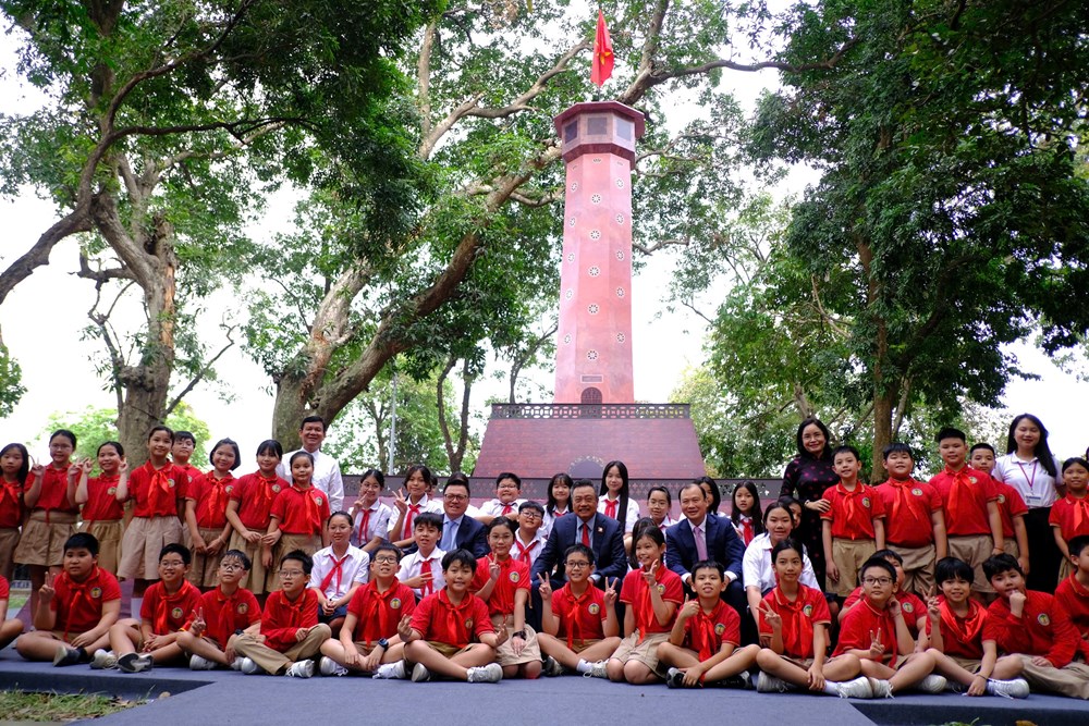 Triển lãm tương tác Cột cờ Hà Nội kỷ niệm 70 năm Ngày Giải phóng Thủ đô - ảnh 3