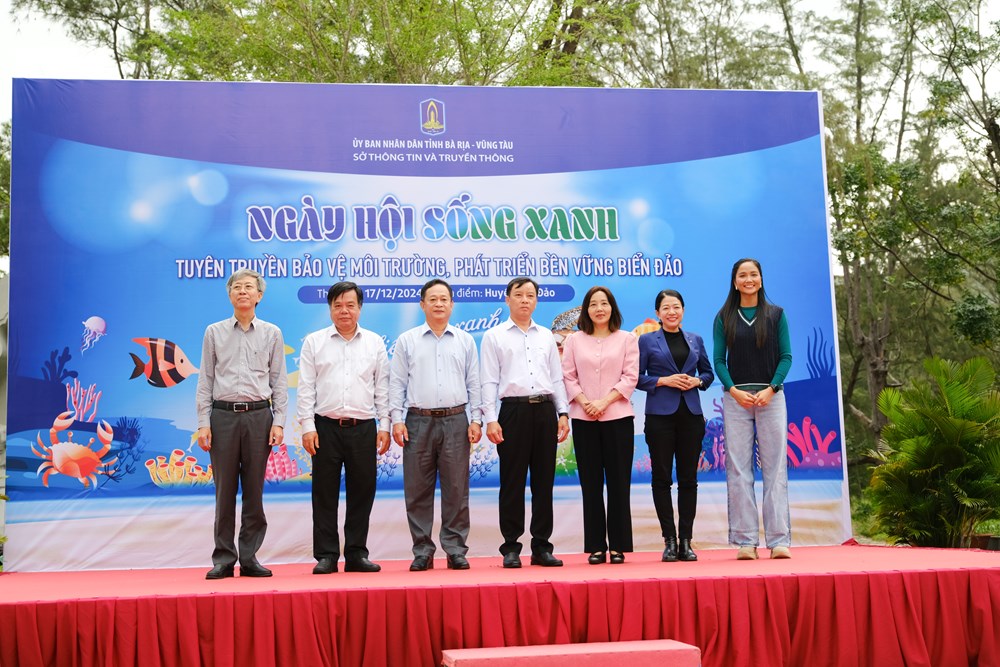 Hoa hậu H’Hen Niê làm Đại sứ “Ngày hội sống xanh“ - ảnh 1