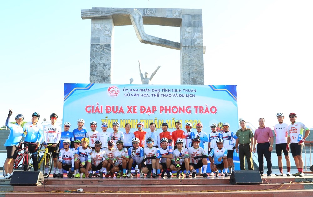 Khai mạc Giải đua xe đạp phong trào tỉnh Ninh Thuận năm 2024 - ảnh 1