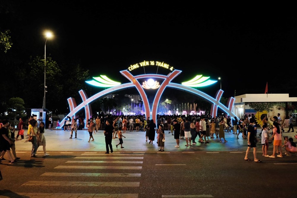 Ninh Thuận đón 150.000 lượt khách du lịch dịp nghỉ lễ 30.4 và 1.5 - ảnh 2