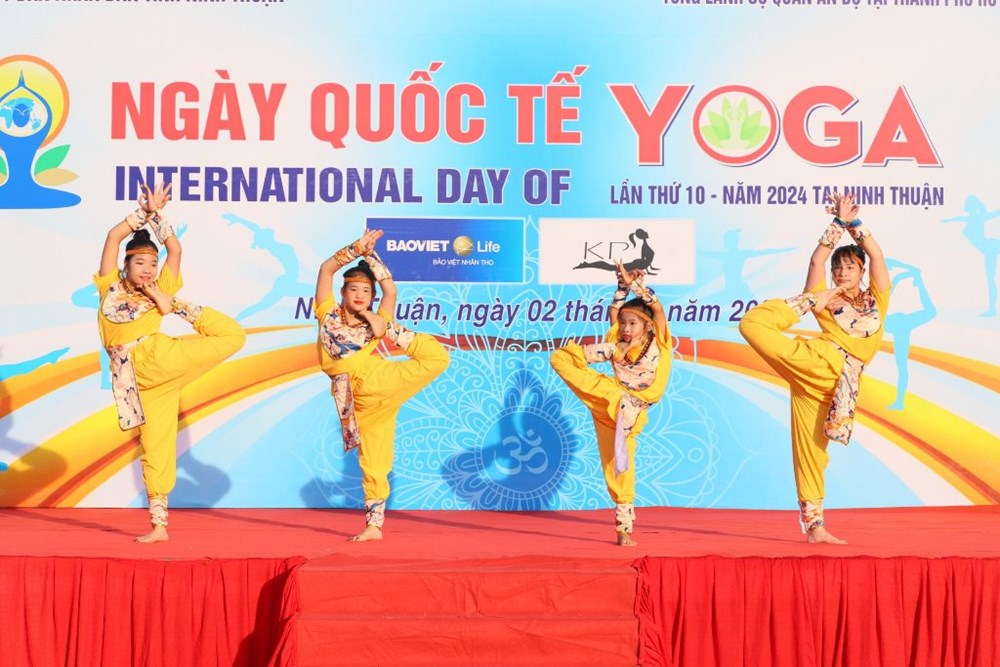 1.000 vận động viên tham gia Ngày Quốc tế Yoga năm 2024 - ảnh 2