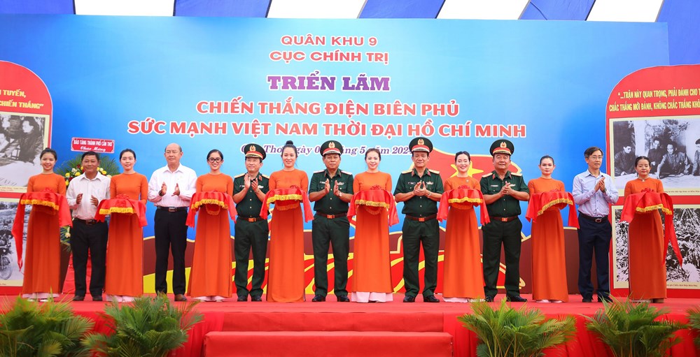 Quân khu 9 triển lãm “Chiến thắng Điện Biên Phủ - Sức mạnh Việt Nam thời đại Hồ Chí Minh” - ảnh 1