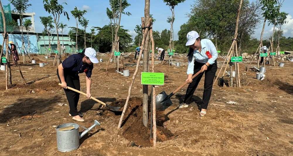 TP.HCM phát động Tết trồng cây đời đời nhớ ơn Bác Hồ - ảnh 2